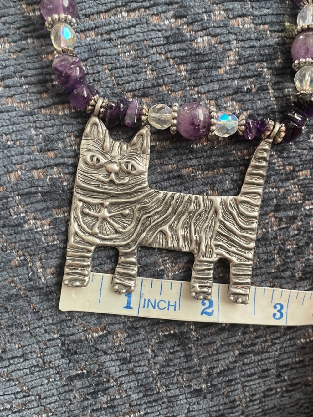 Vintage 1990s Amethyst Bead Necklace with Silver Cat Charms - Picture 10 of 10
